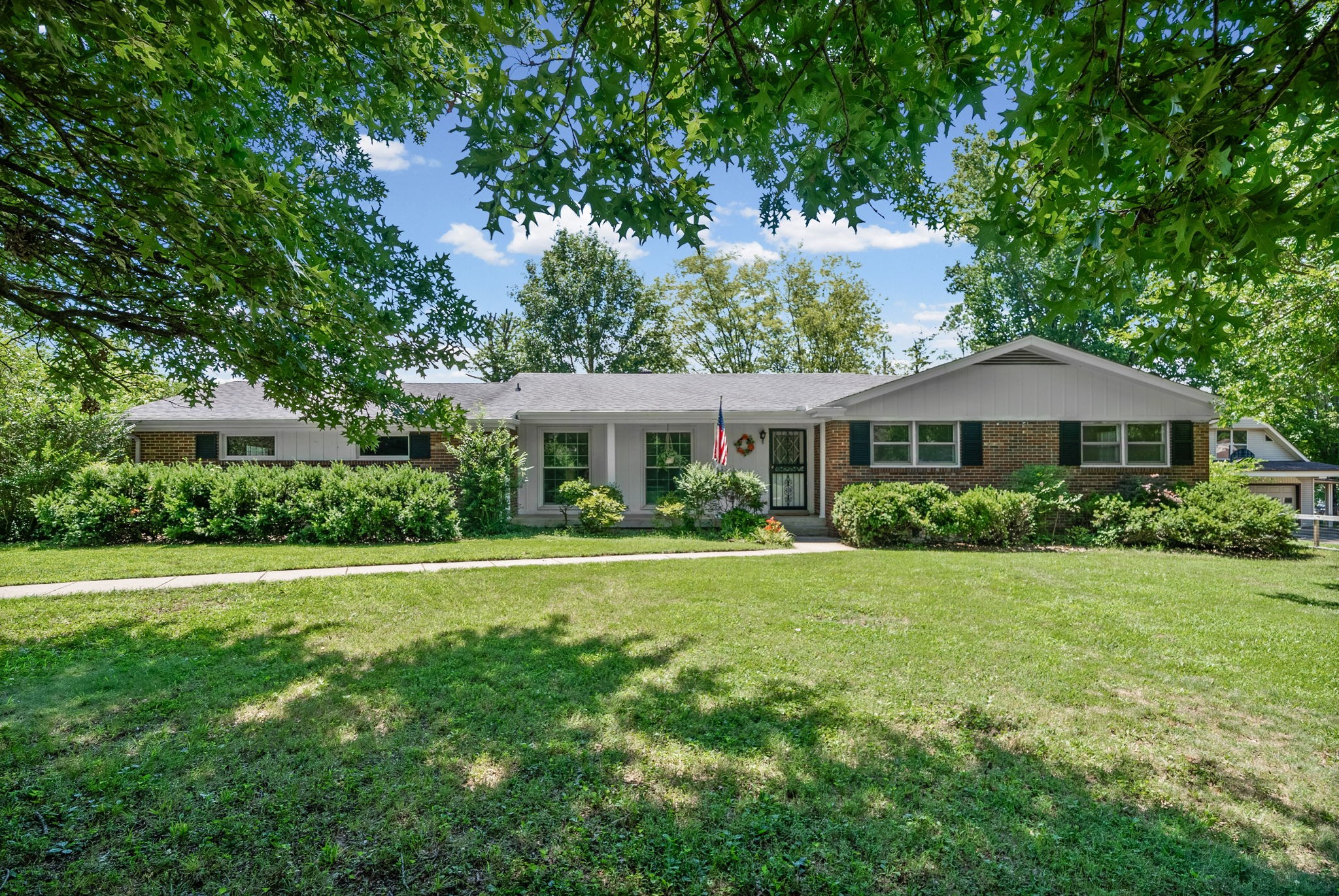 1306 Southern Parkway Property Photo 1