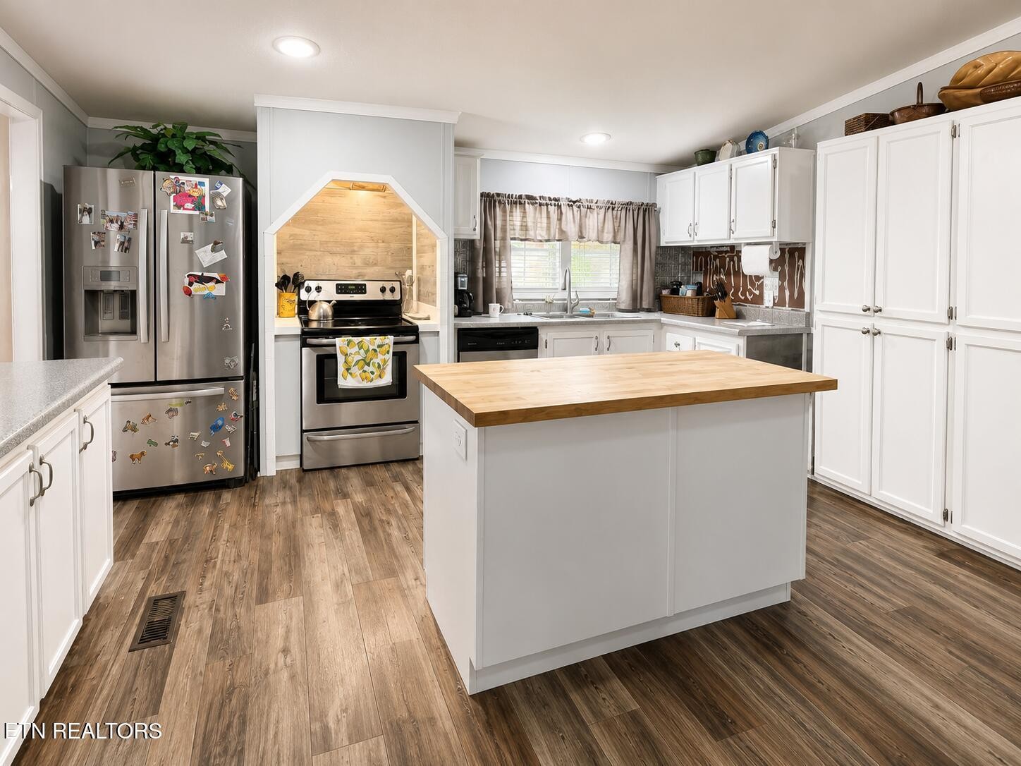 868 Fritzsche Loop Property Photo 10