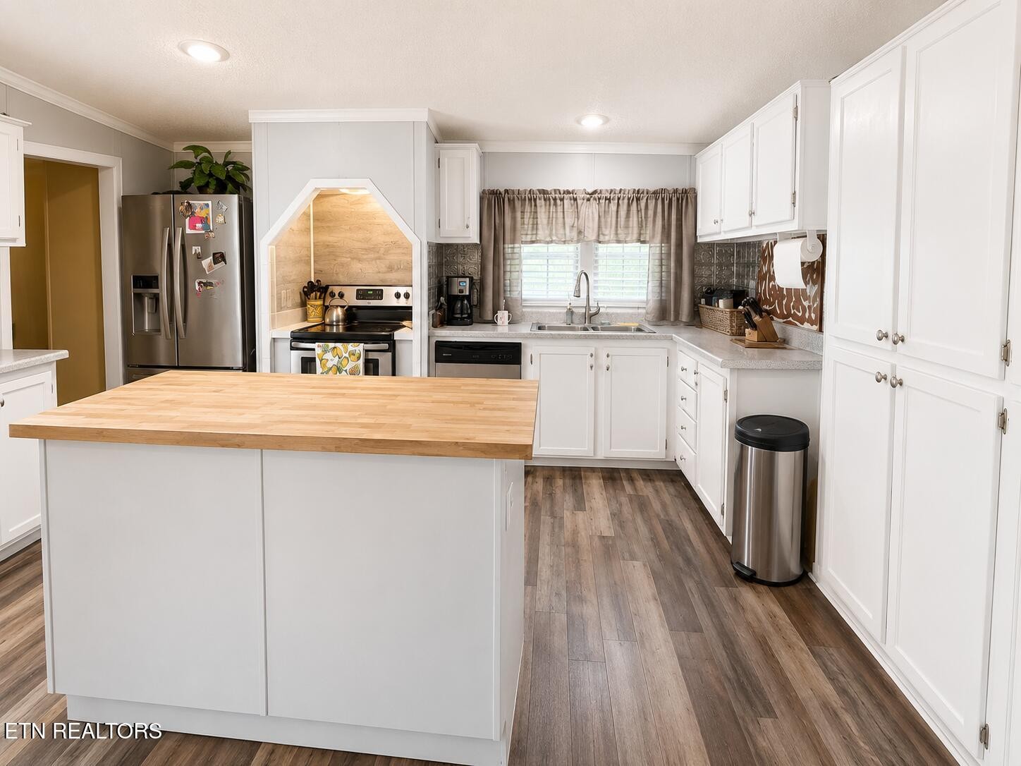 868 Fritzsche Loop Property Photo 11
