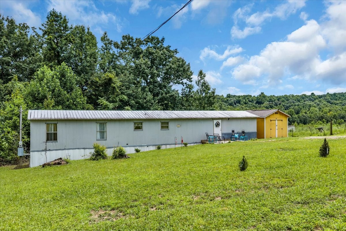 742 Captain Carter Rd Property Photo 1