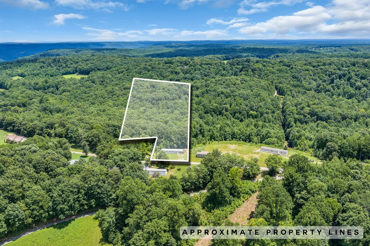 742 Captain Carter Rd Property Photo 2