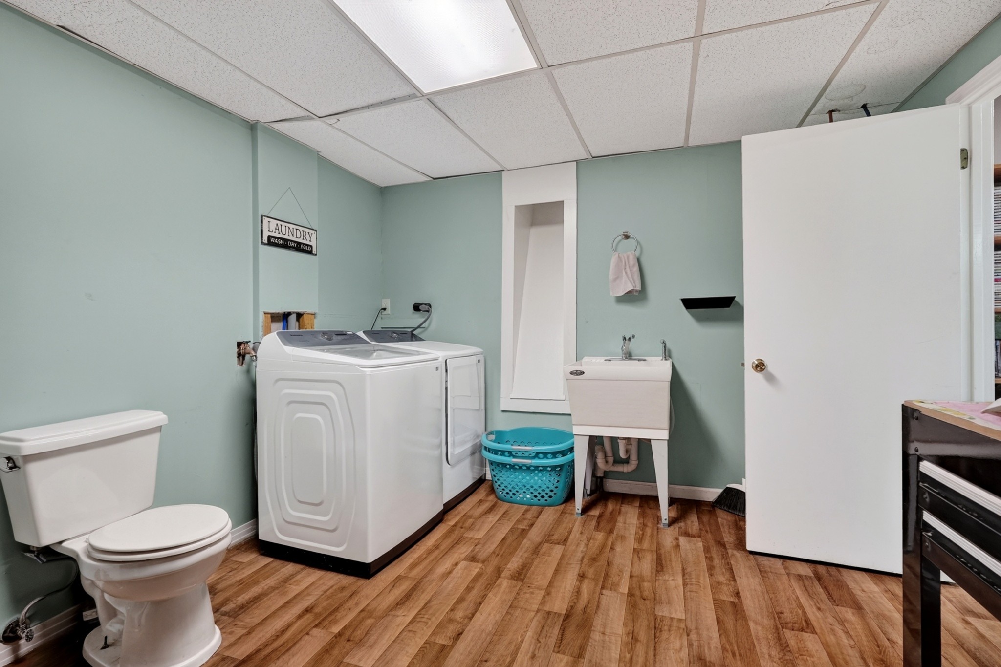 1545 Little John Ln Property Photo 43