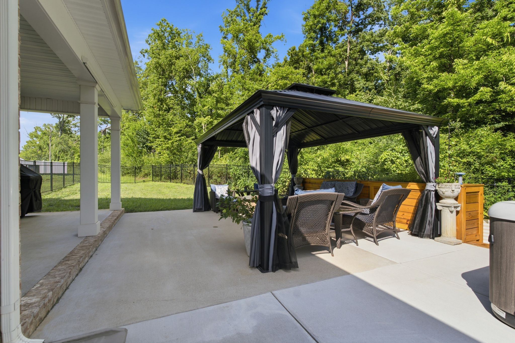 408 Ruby Oaks Ln Property Photo 53