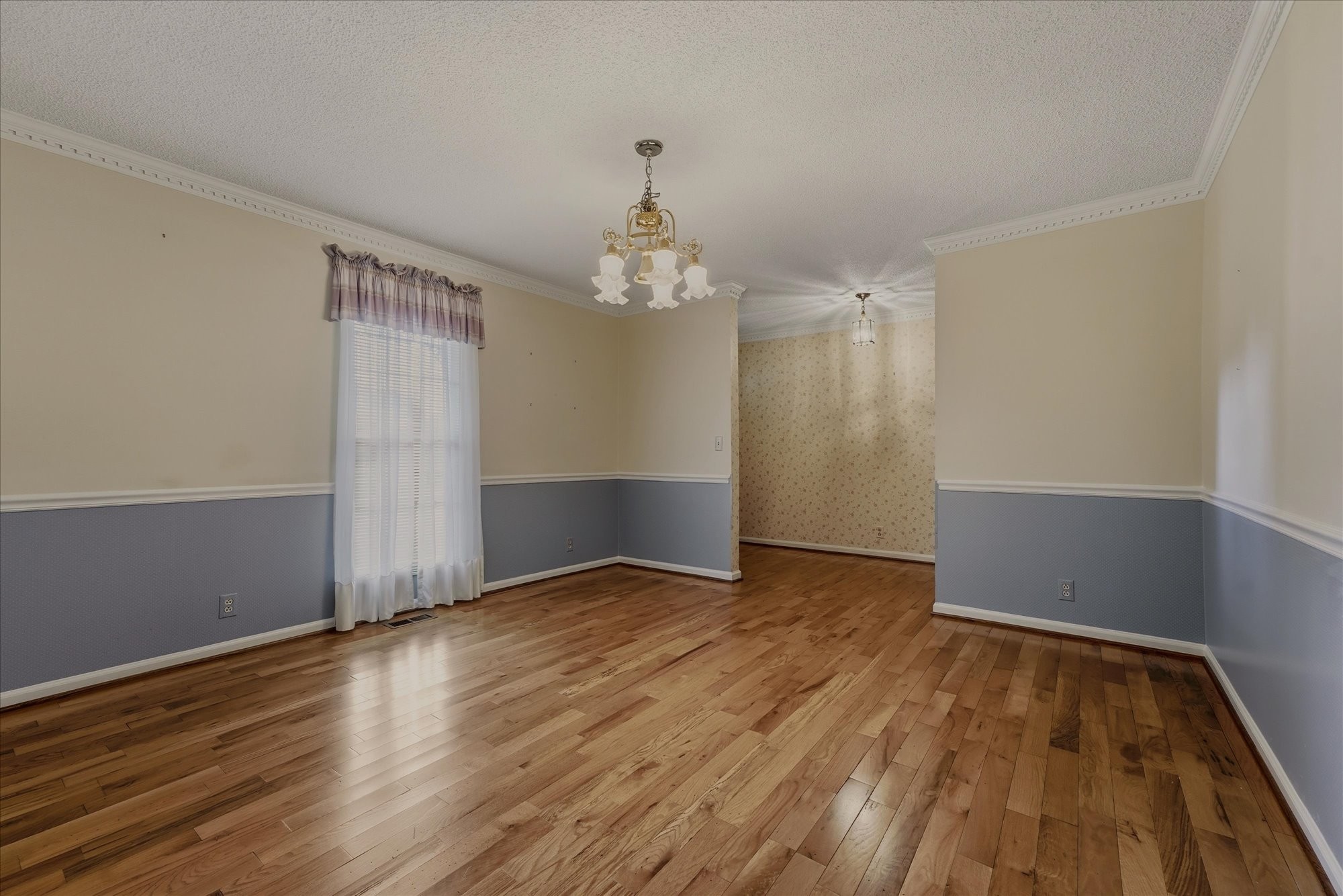 3204 Brookmont Cir Property Photo 6