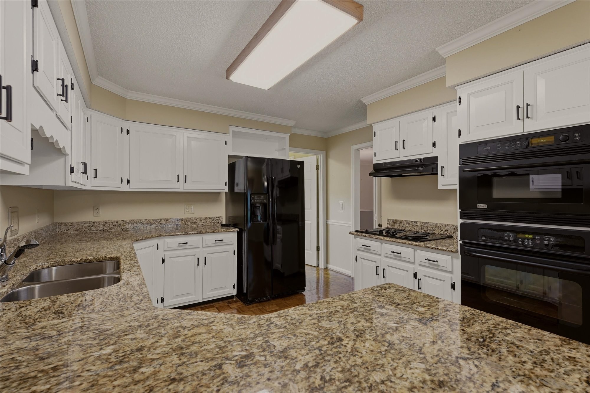3204 Brookmont Cir Property Photo 10