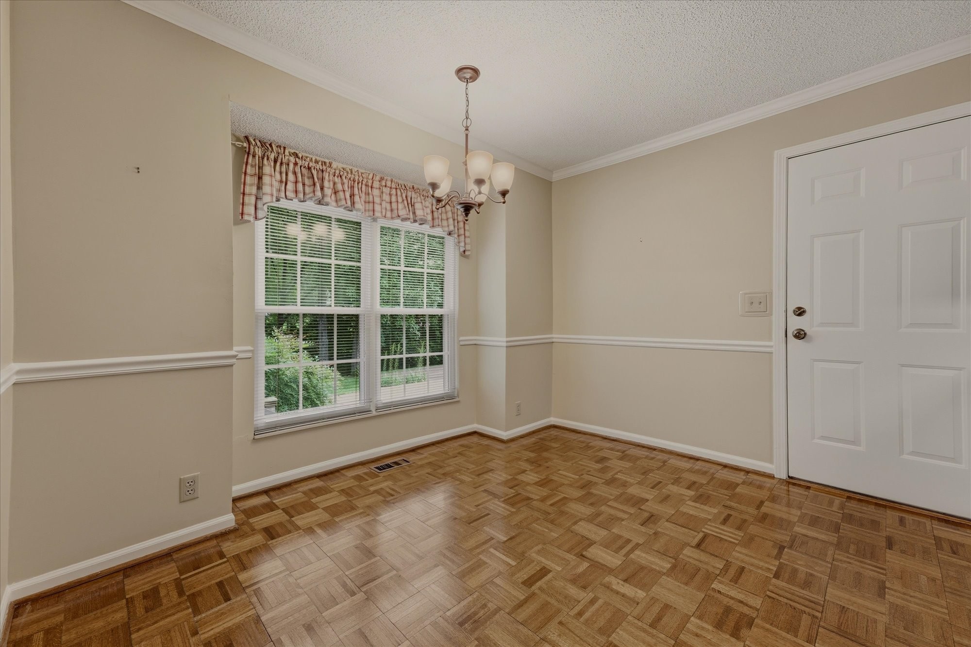 3204 Brookmont Cir Property Photo 14