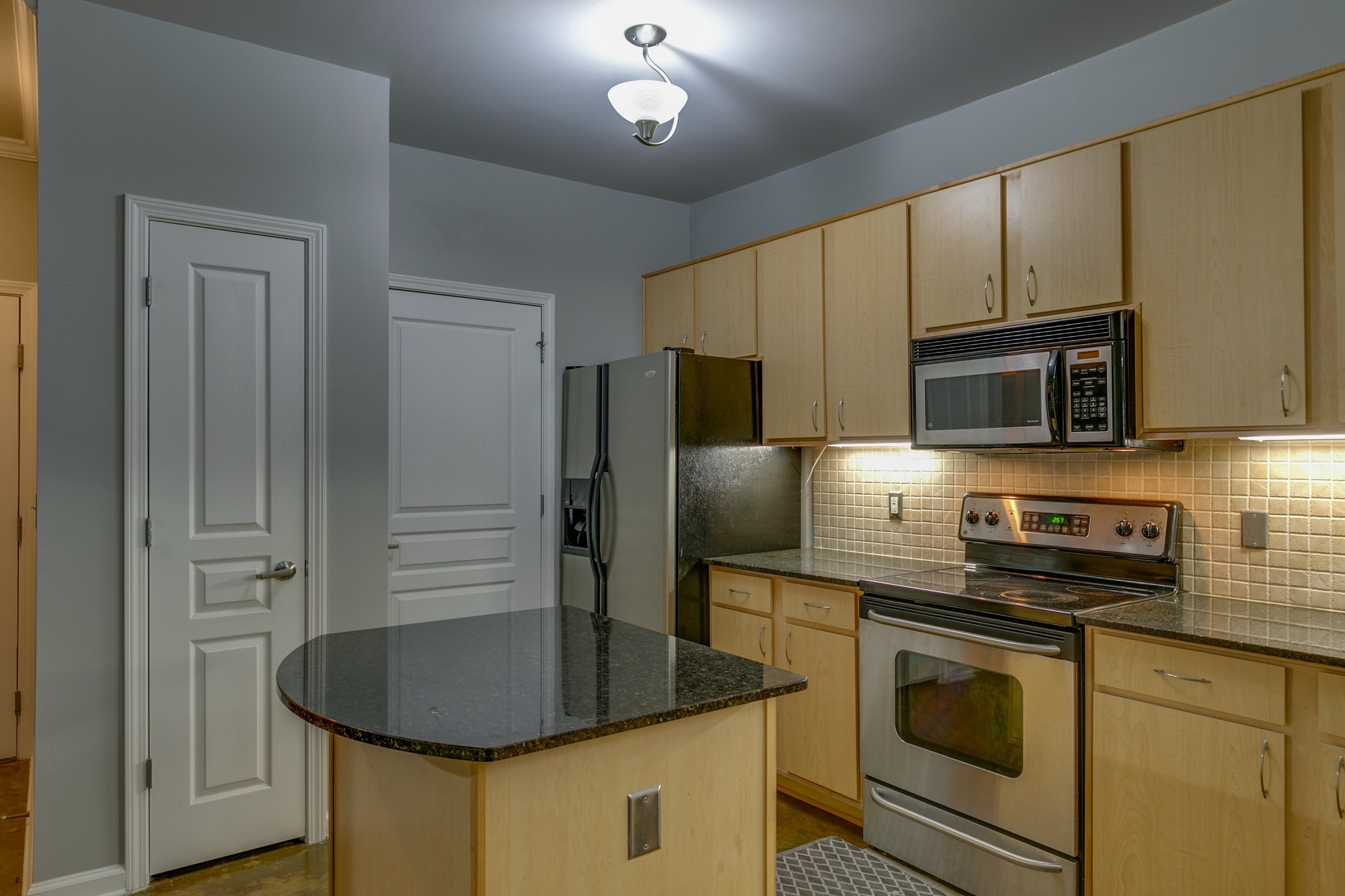 1803 Broadway Property Photo 4