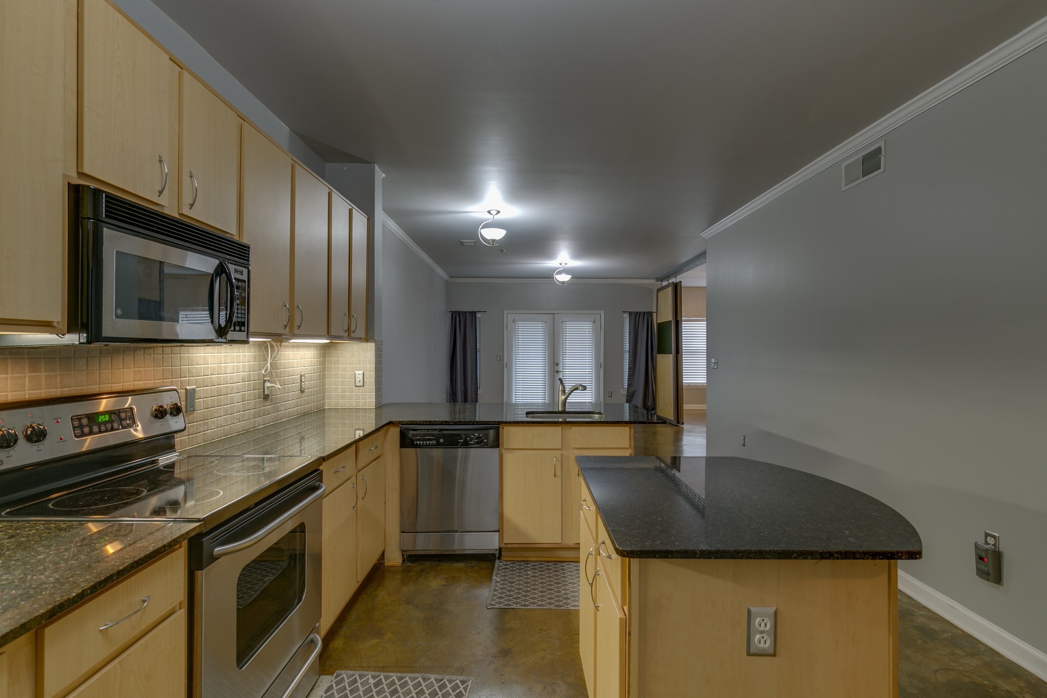 1803 Broadway Property Photo 5
