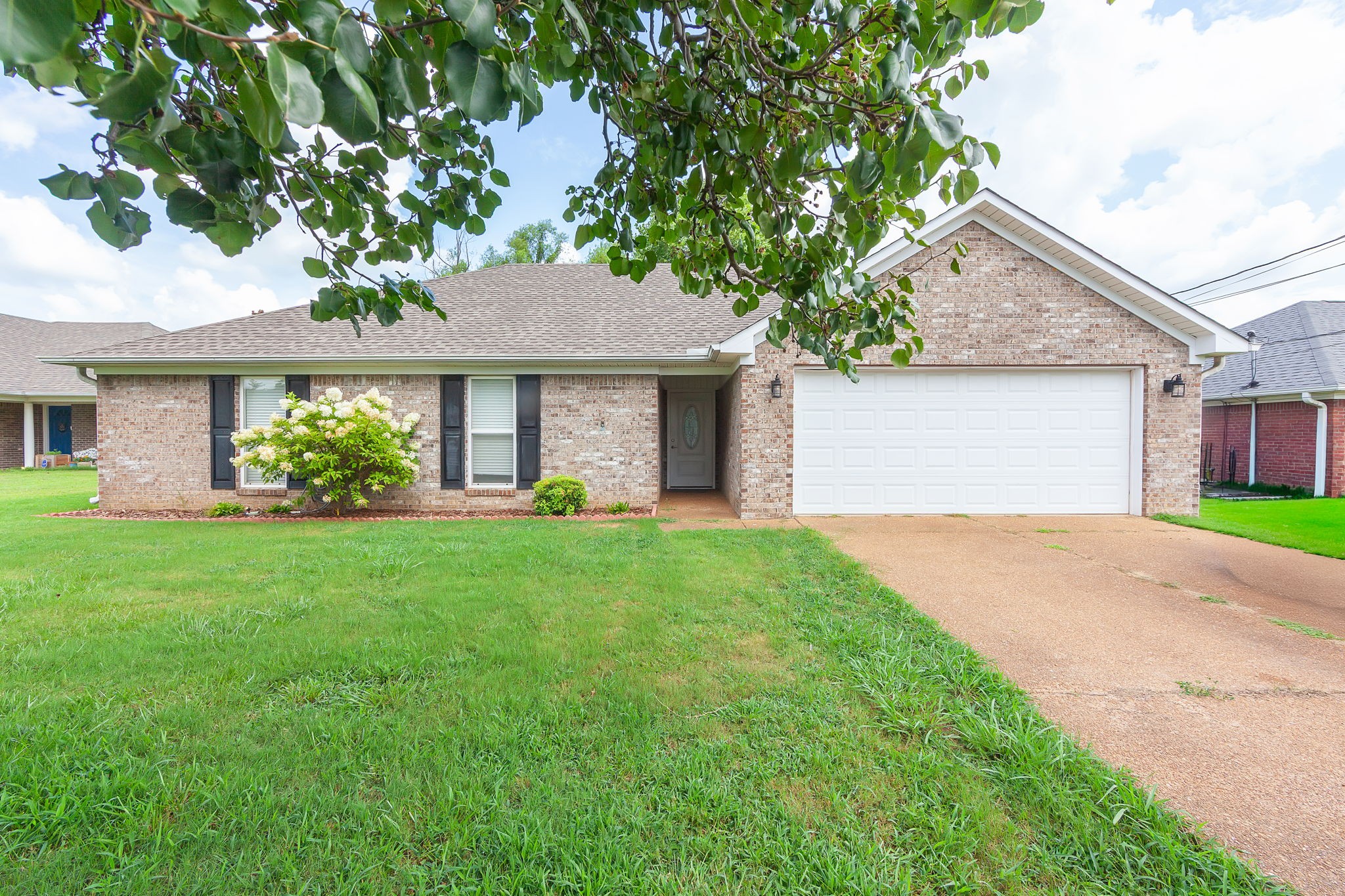163 Romie Dr Property Photo 1