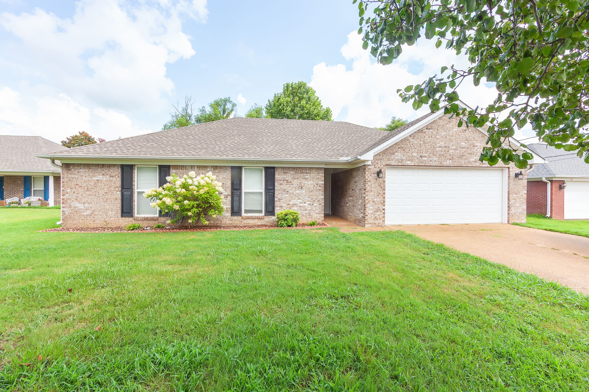 163 Romie Dr Property Photo 2