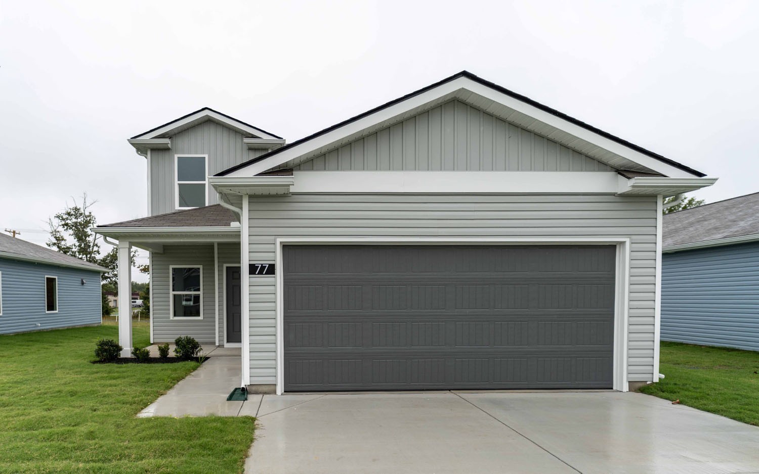 24 Stonehenge Circle Property Photo 1
