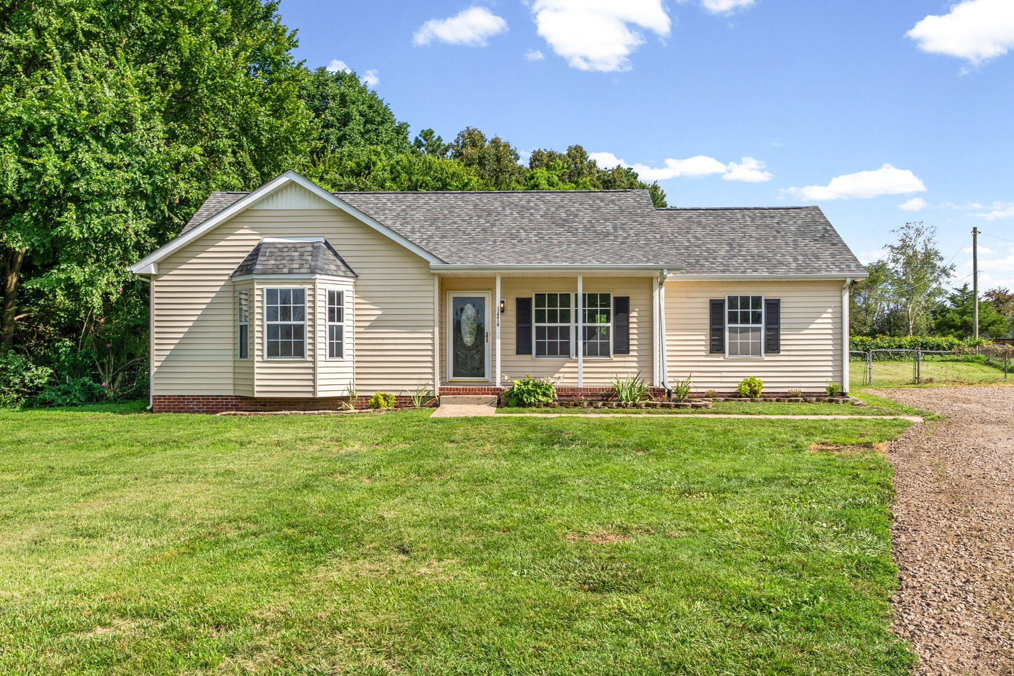1474 Old Dover Rd Property Photo 1