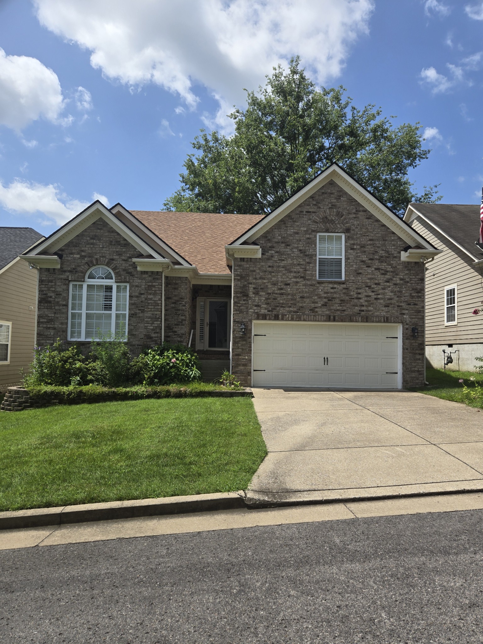 2034 Spring Branch Dr Property Photo 1