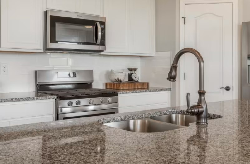 1202 Sydney Terrace Property Photo 8