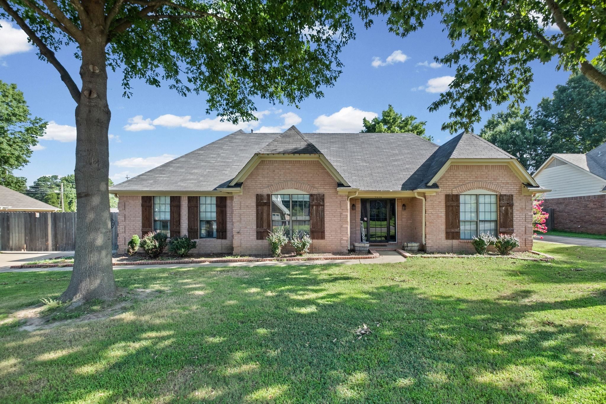 4636 Cedar Hills Dr Property Photo 1