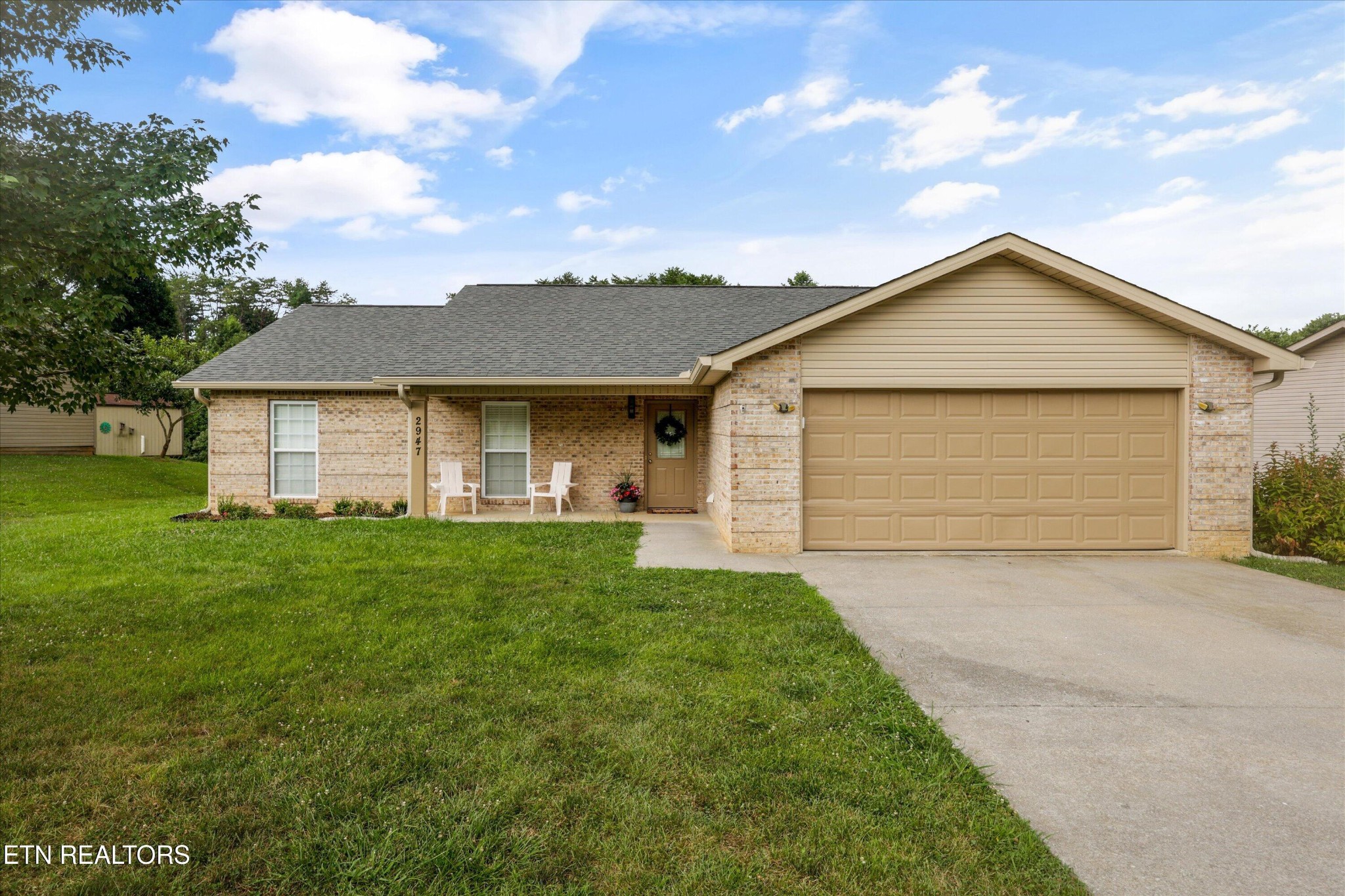 2947 Country Meadows Lane Property Photo 1