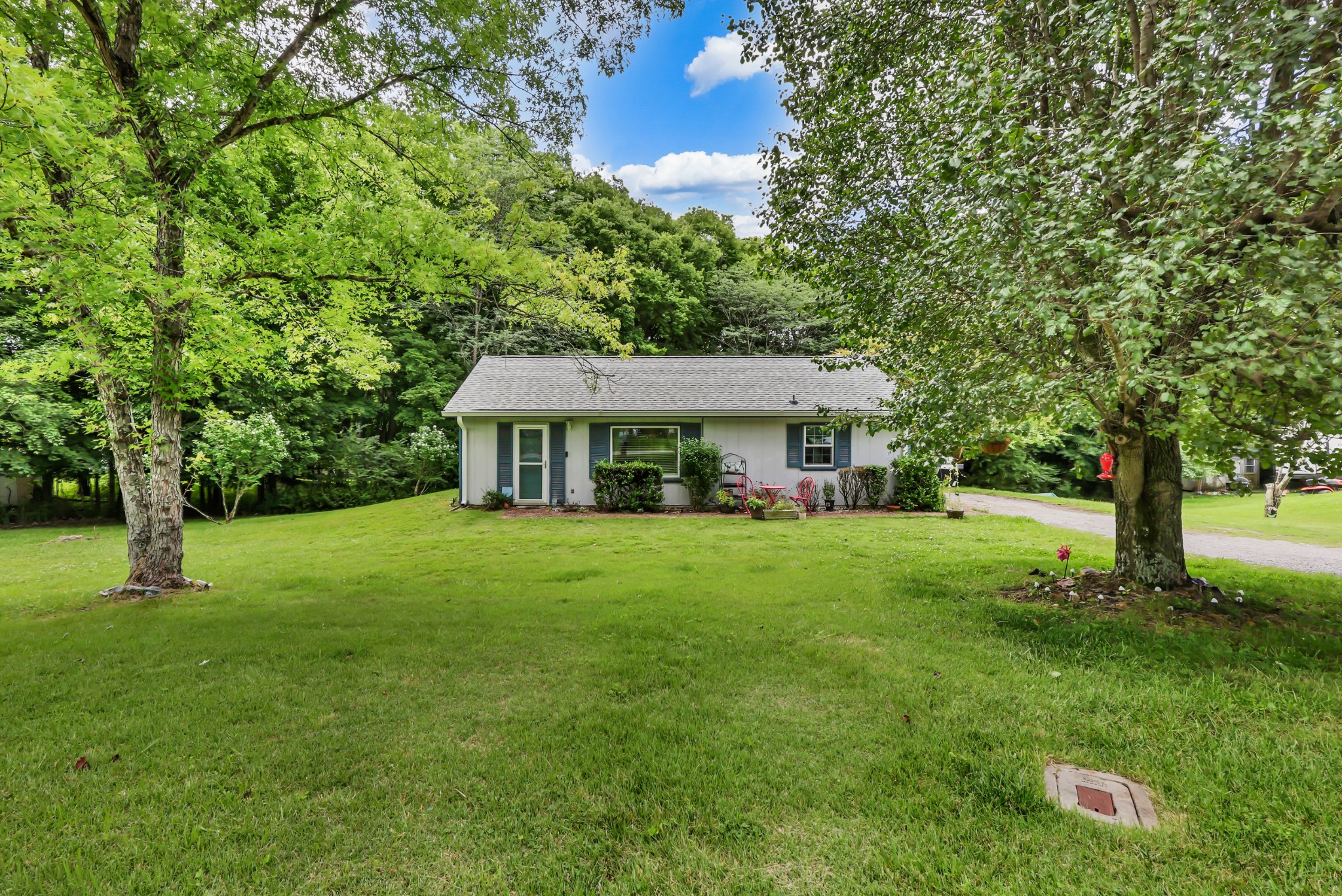 263 Edmondson Ferry Rd Property Photo 2