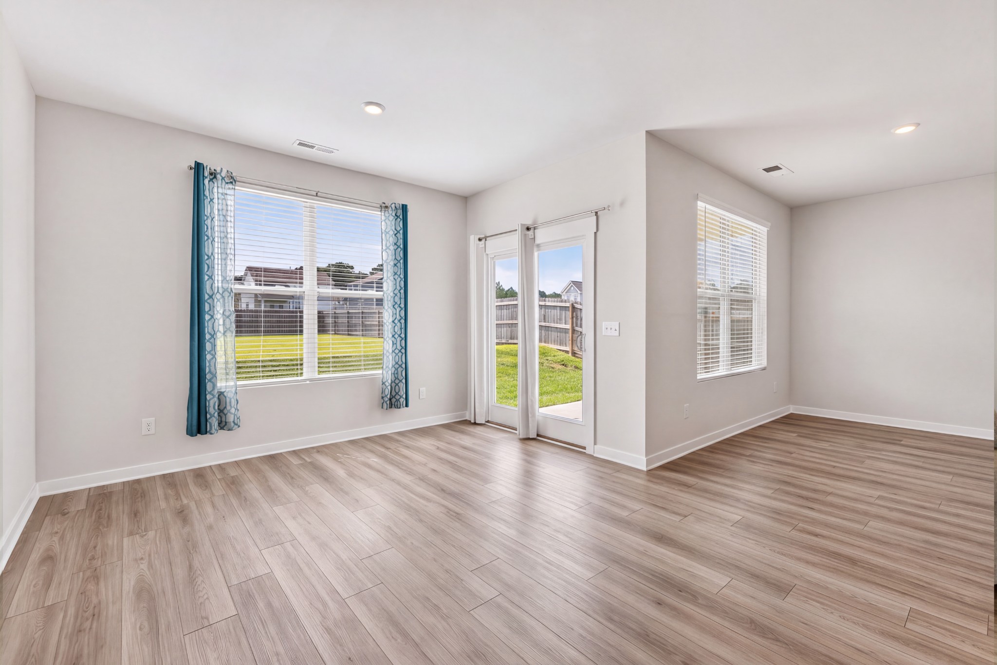 304 Ibis Pl Property Photo 12