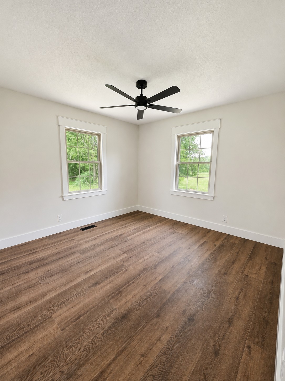 60 Smith Rd Property Photo 14