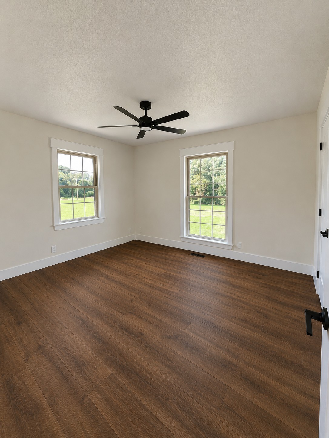 60 Smith Rd Property Photo 15