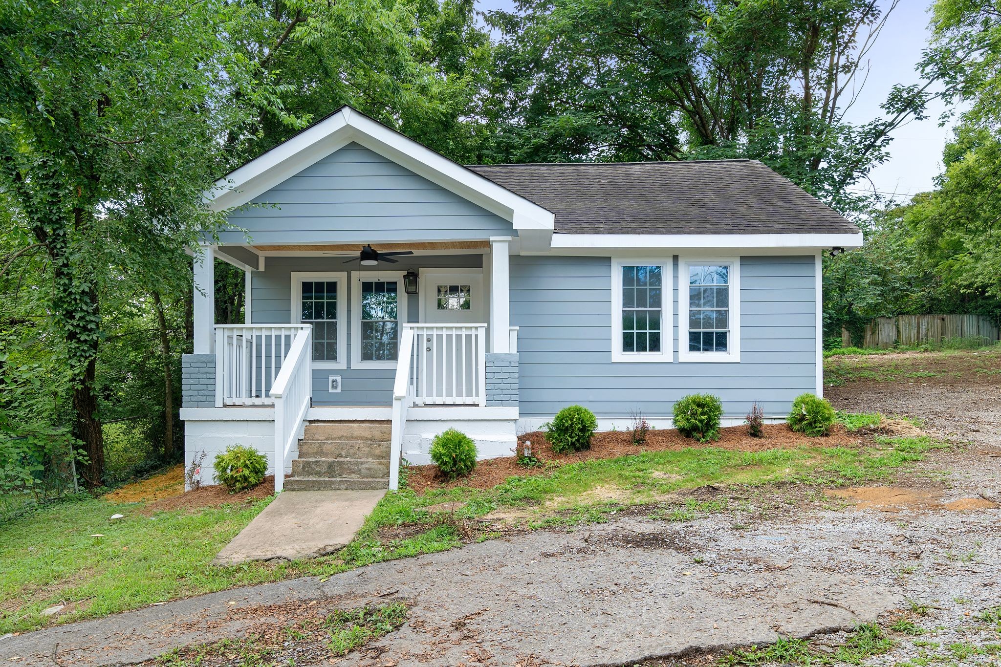 109 Evelyn Dr