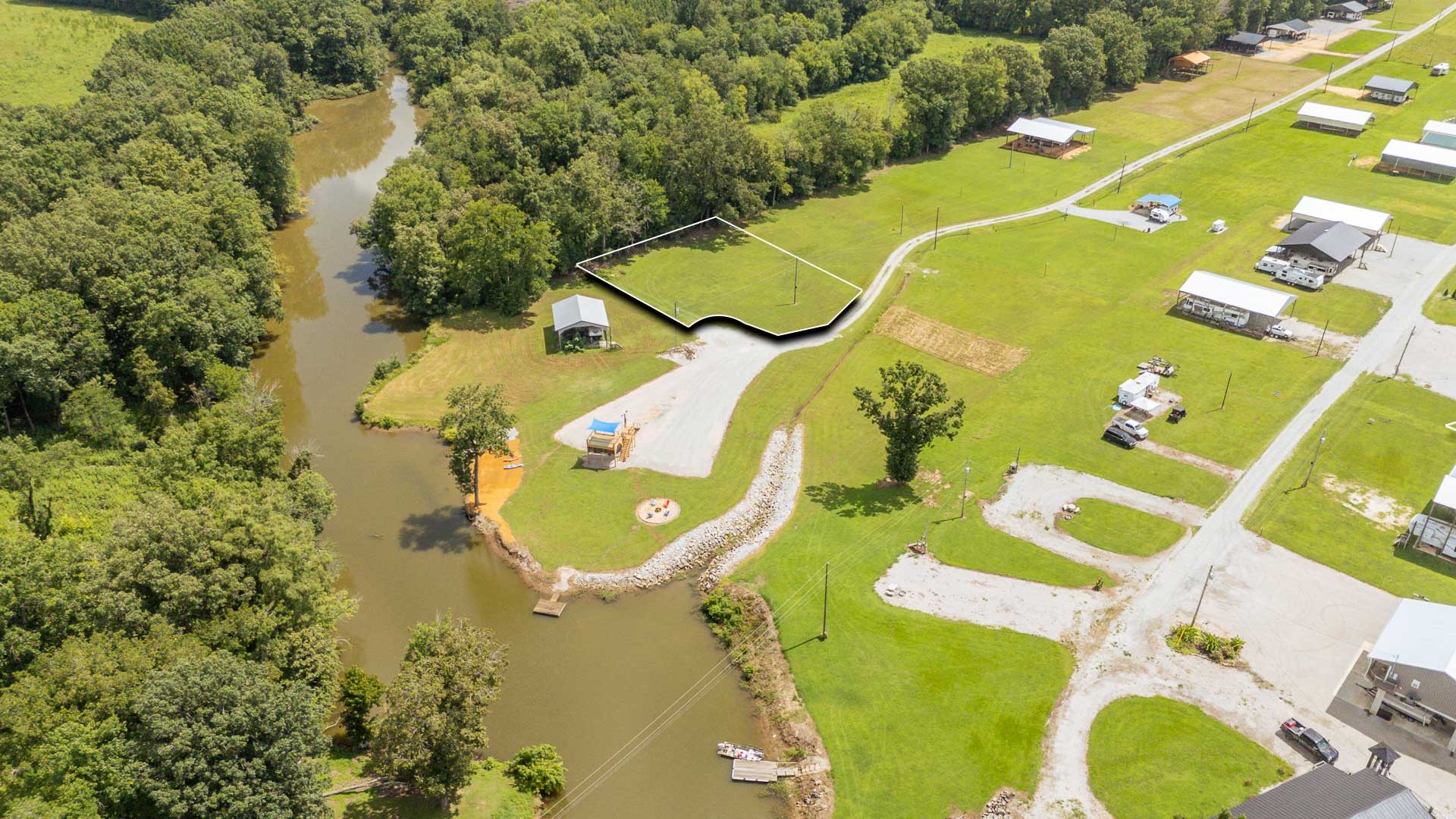 360 Jett Dr Property Photo 1