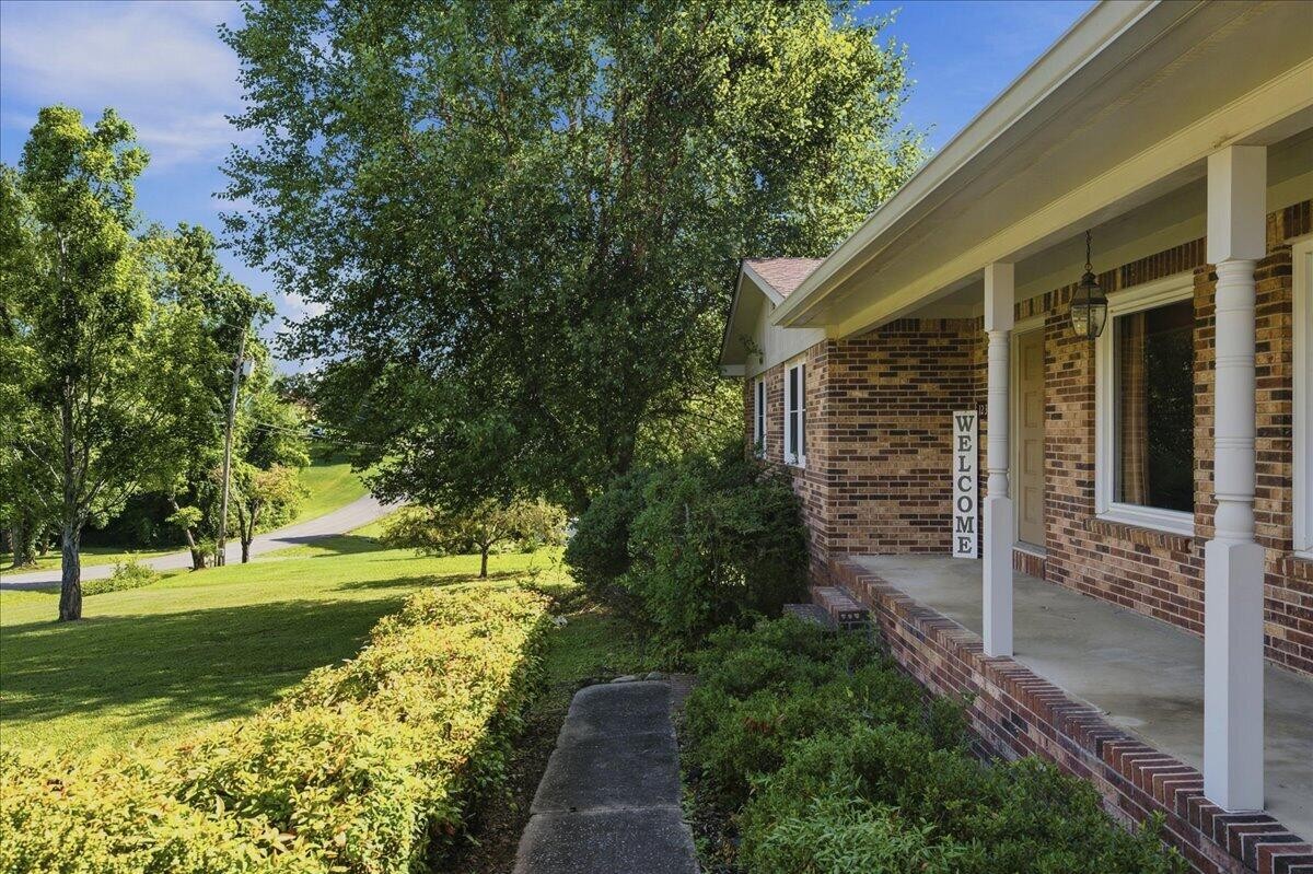1232 Hall Drive Property Photo 4