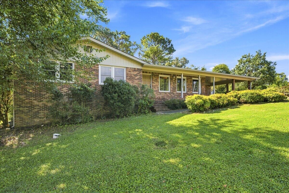 1232 Hall Drive Property Photo 5