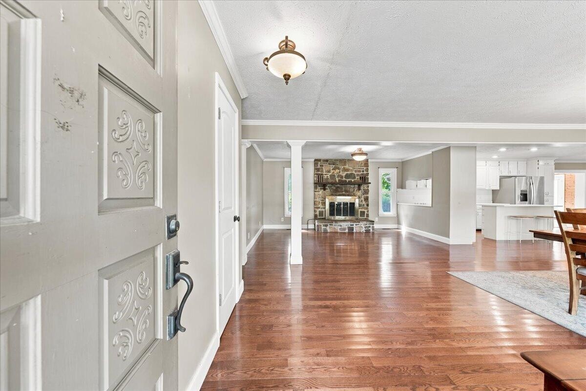 1232 Hall Drive Property Photo 8
