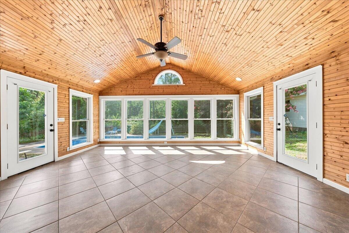 1232 Hall Drive Property Photo 32