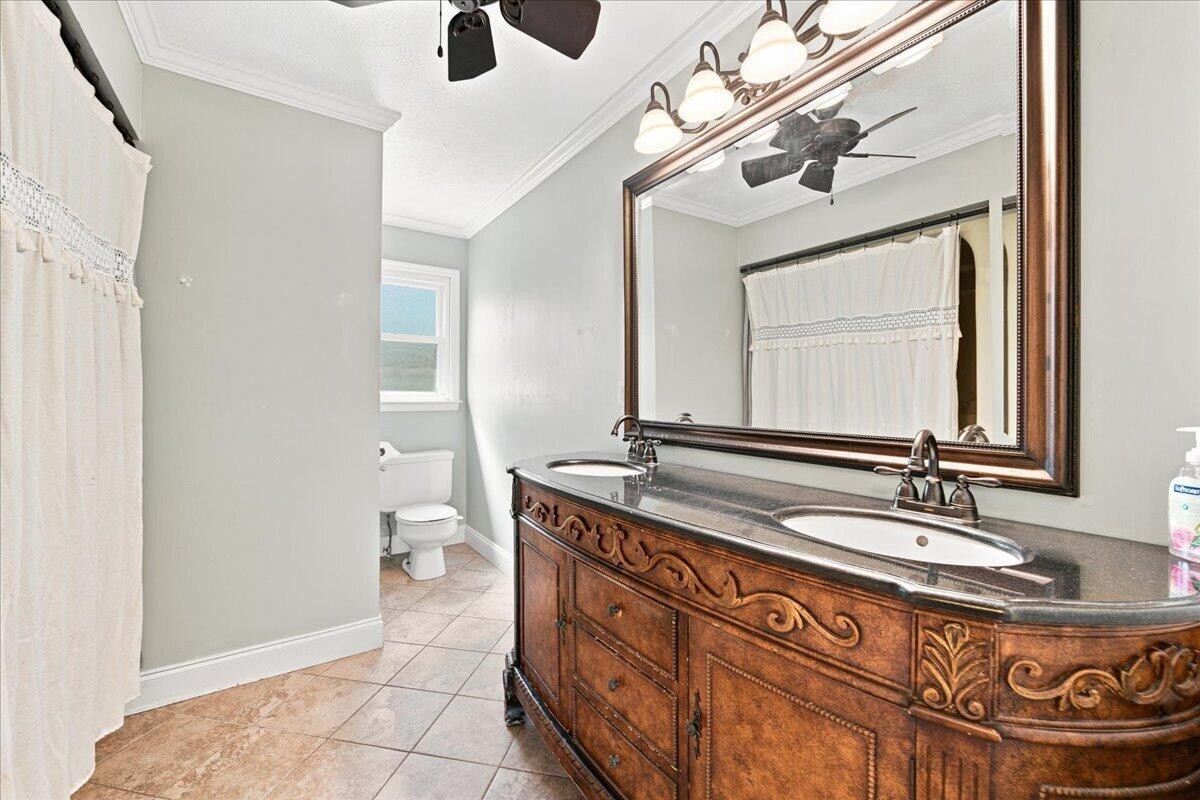 1232 Hall Drive Property Photo 37