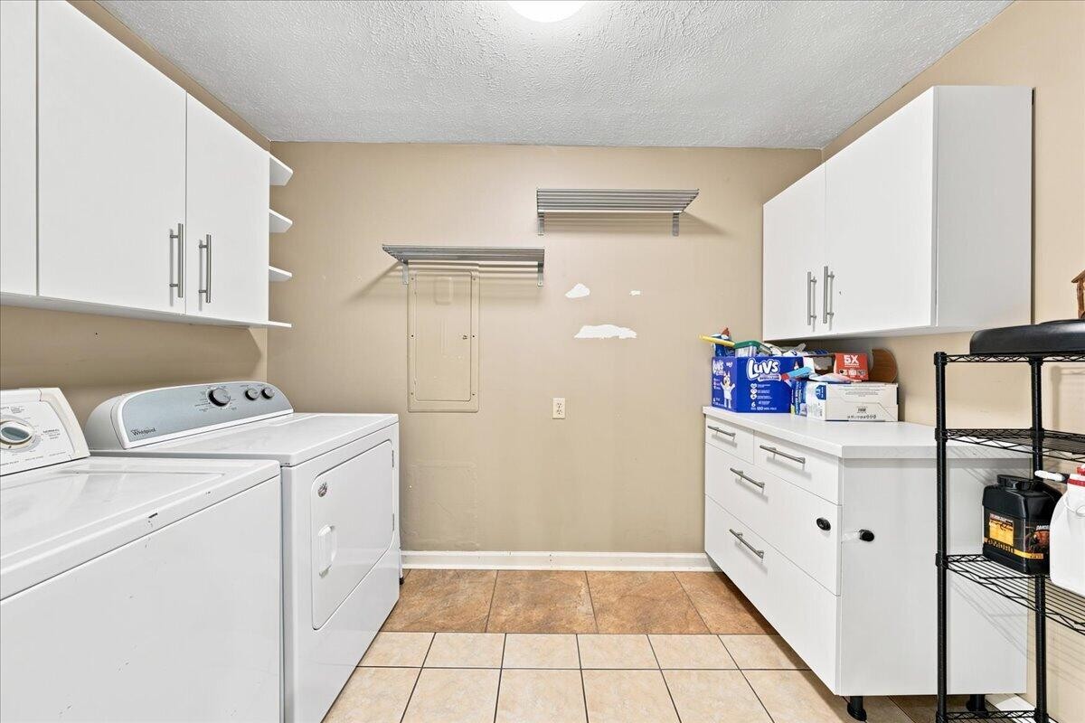1232 Hall Drive Property Photo 41
