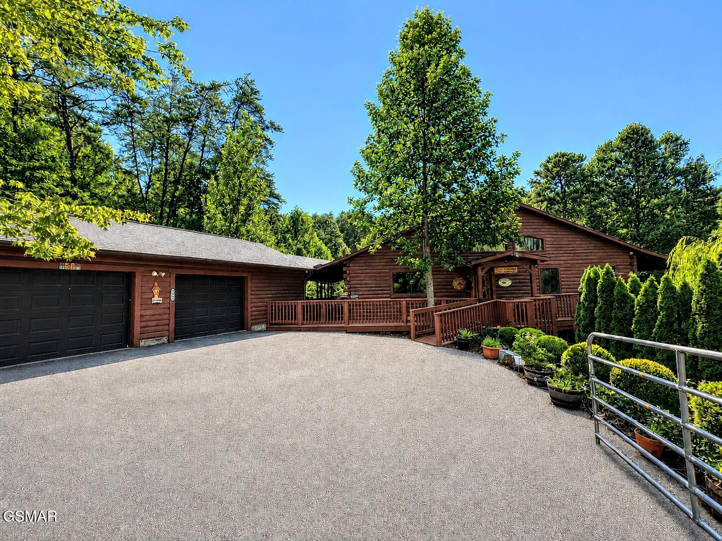 1665 Scenic Woods Way