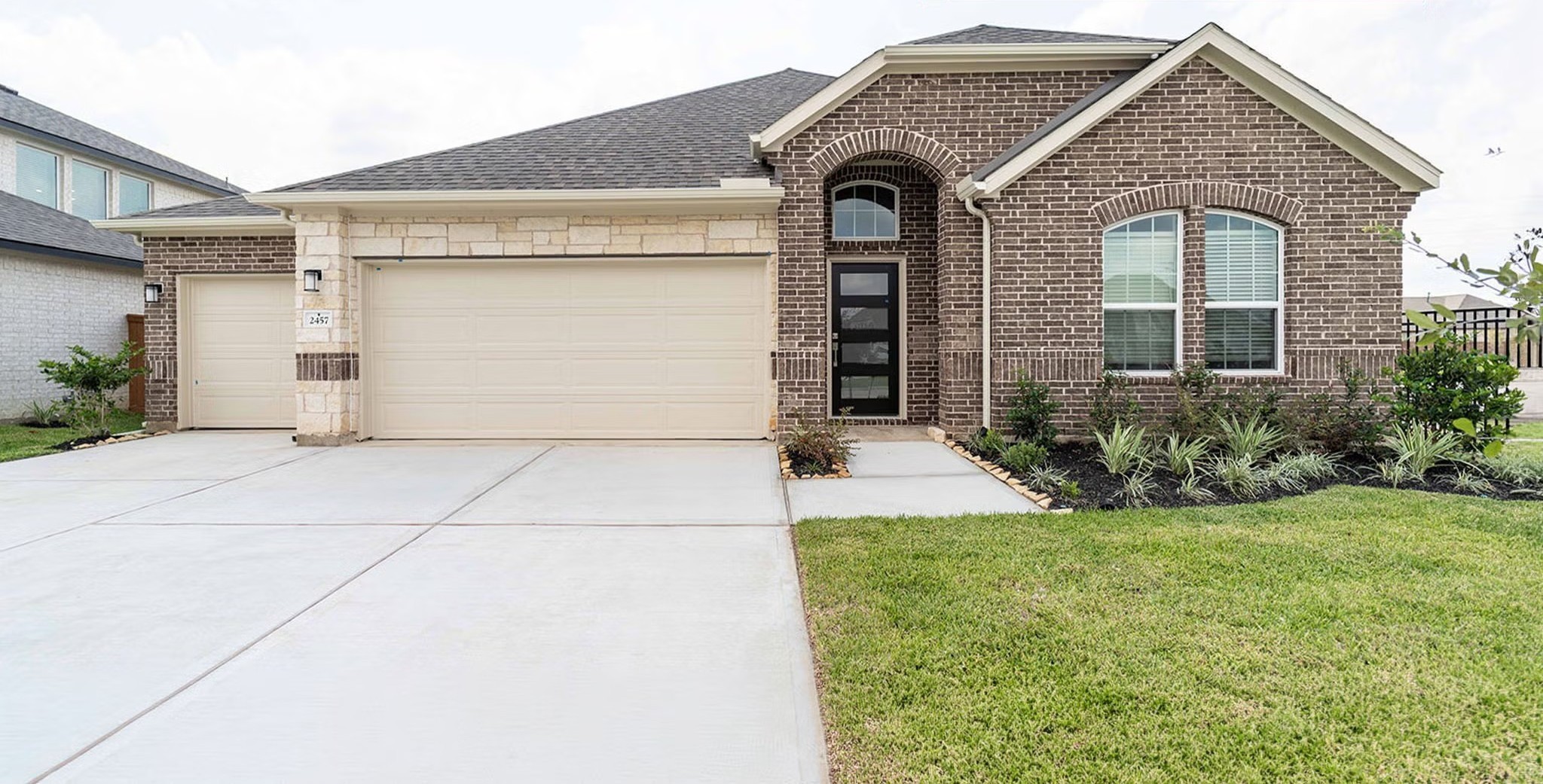 306 Meadow Brook Lane Property Photo 1