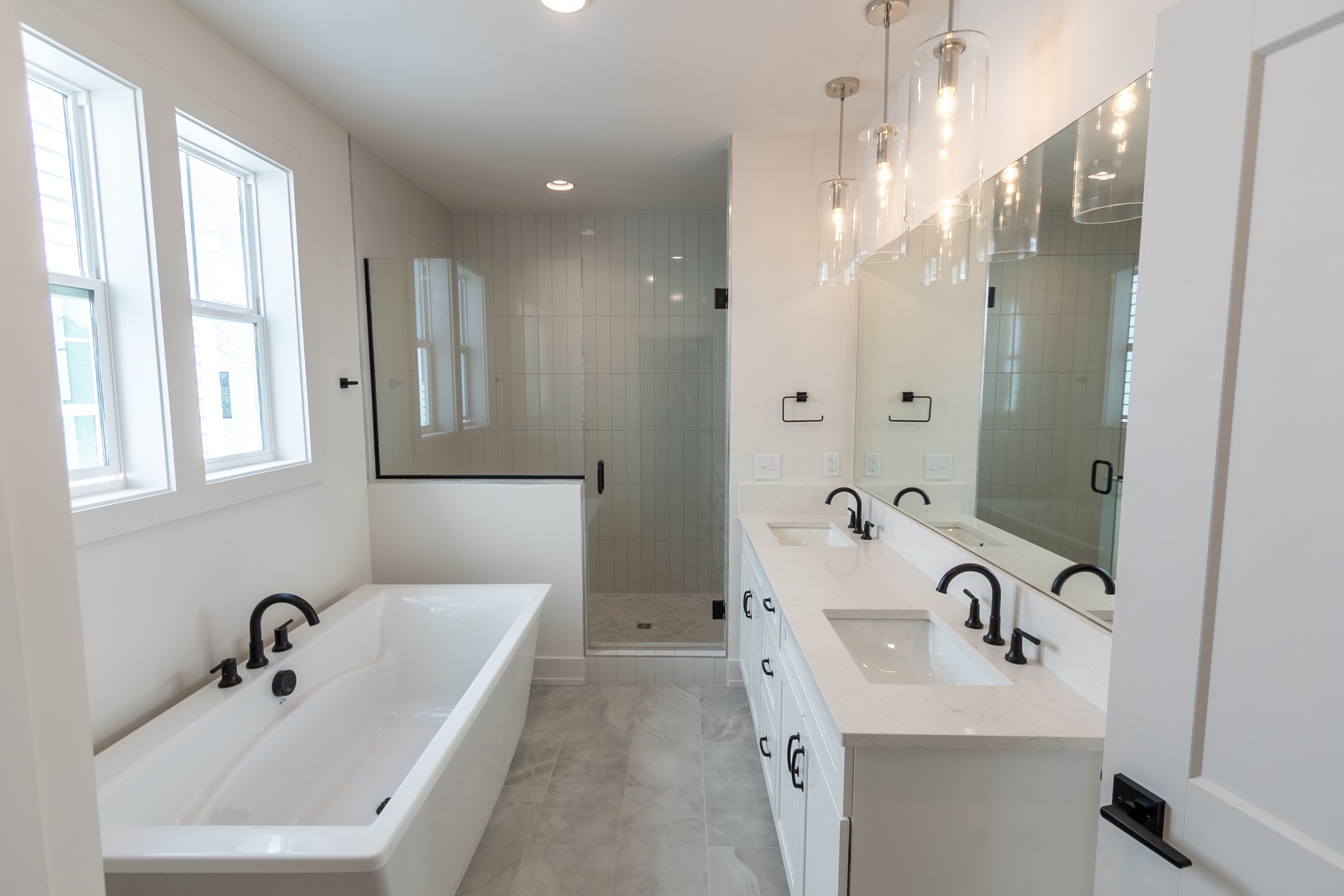 1060 Pique Pl Property Photo 17