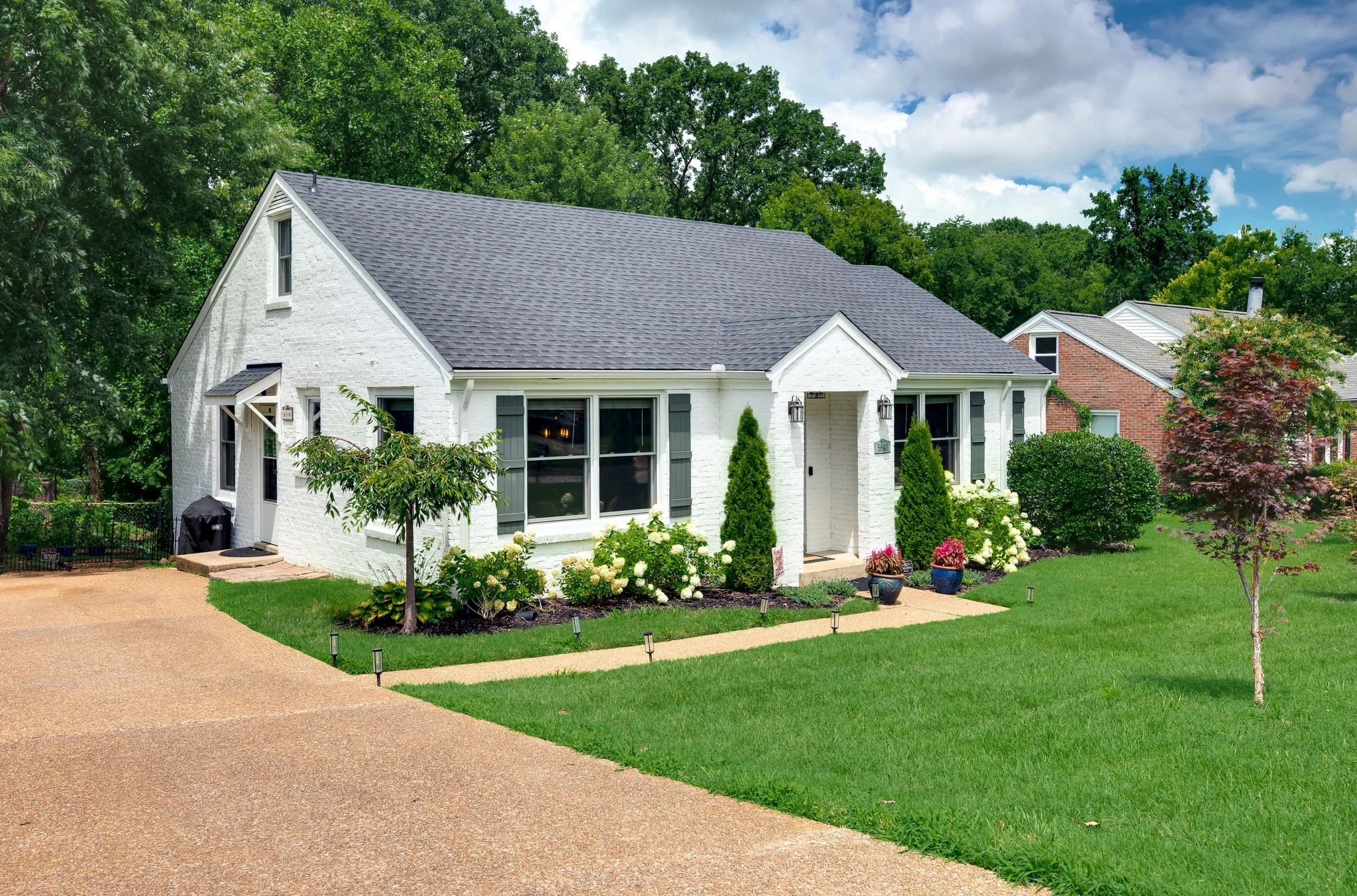 5640 Stoneway Trl Property Photo 3