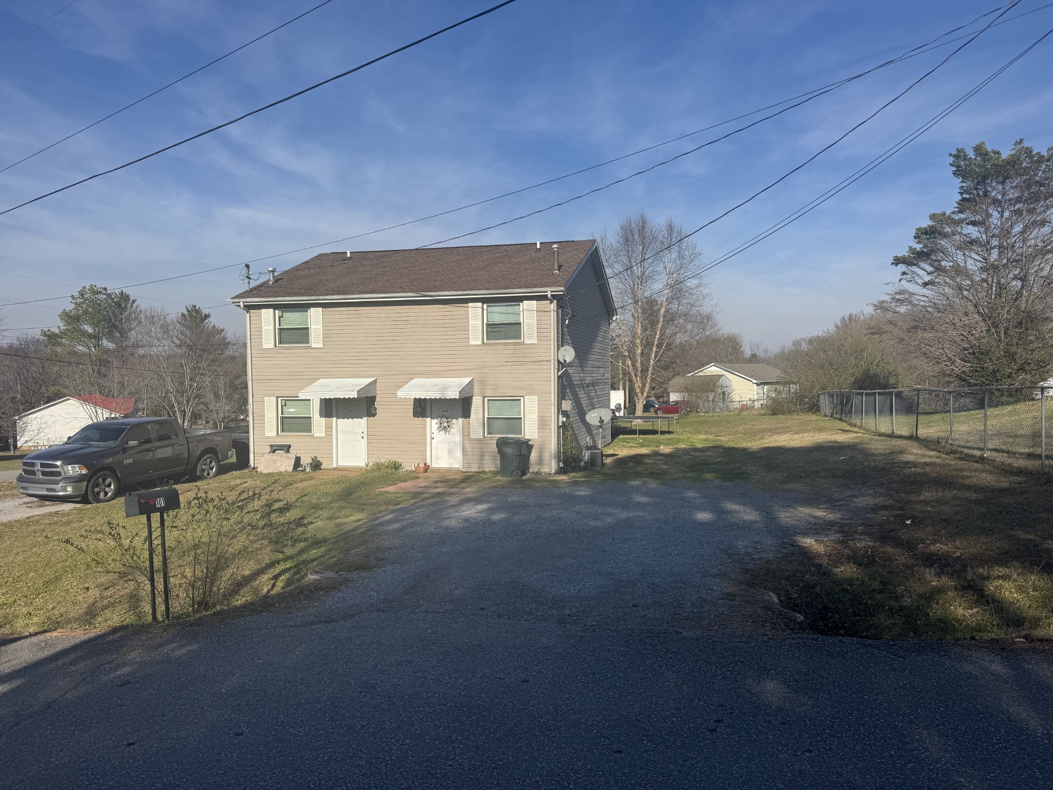 101 Hill Rd