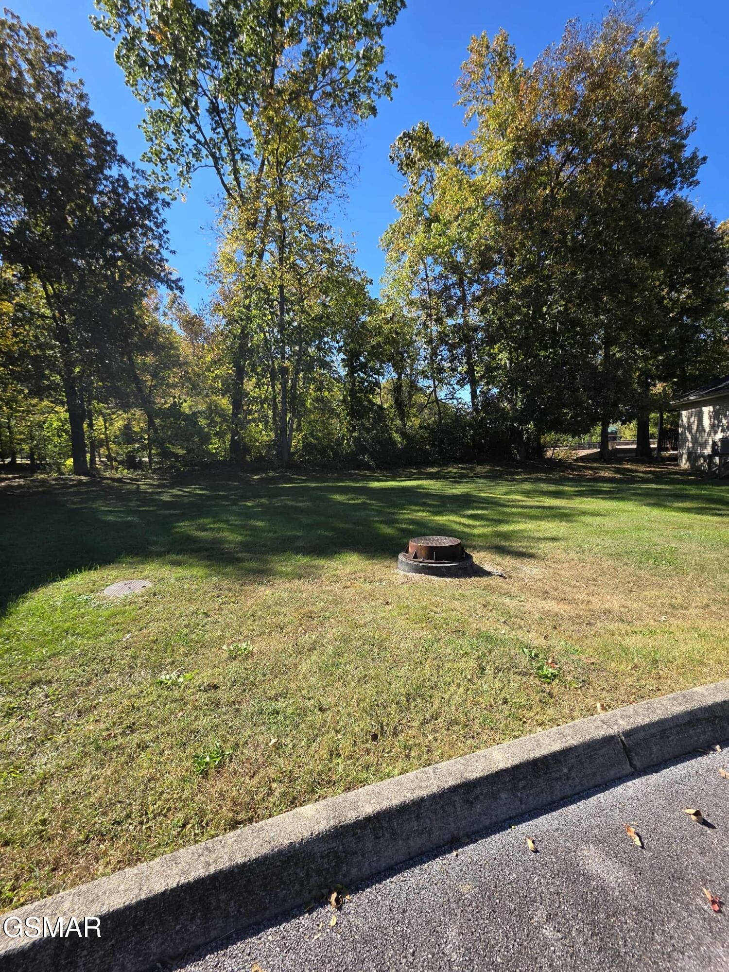 23 Slippery Rock Circle Property Photo 1