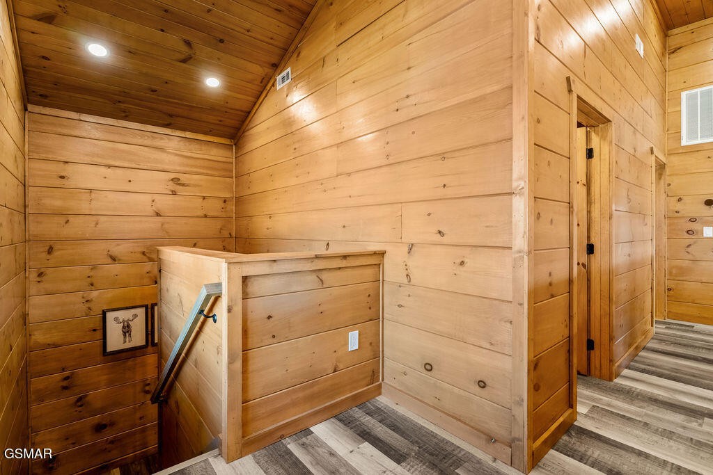 2832 Sequoia Road Property Photo 17