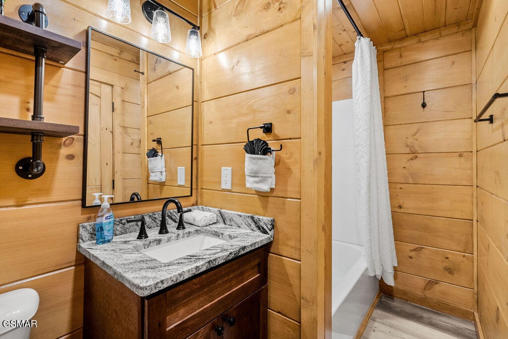 2832 Sequoia Road Property Photo 20