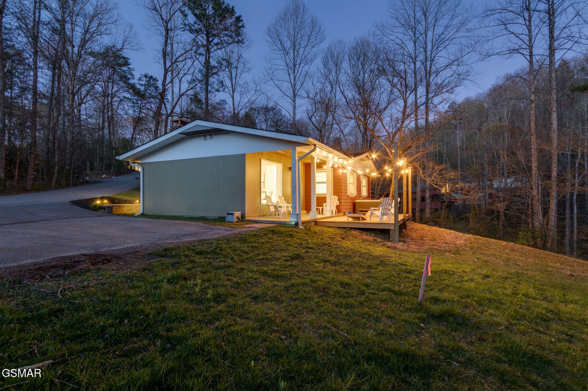 524 Reba Lane Property Photo 1