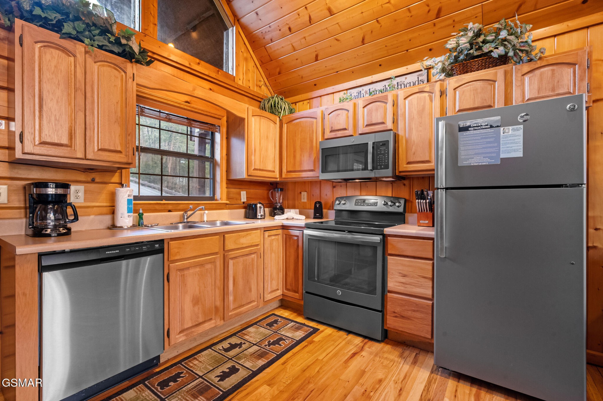 1509 Bears Den Way Property Photo 5