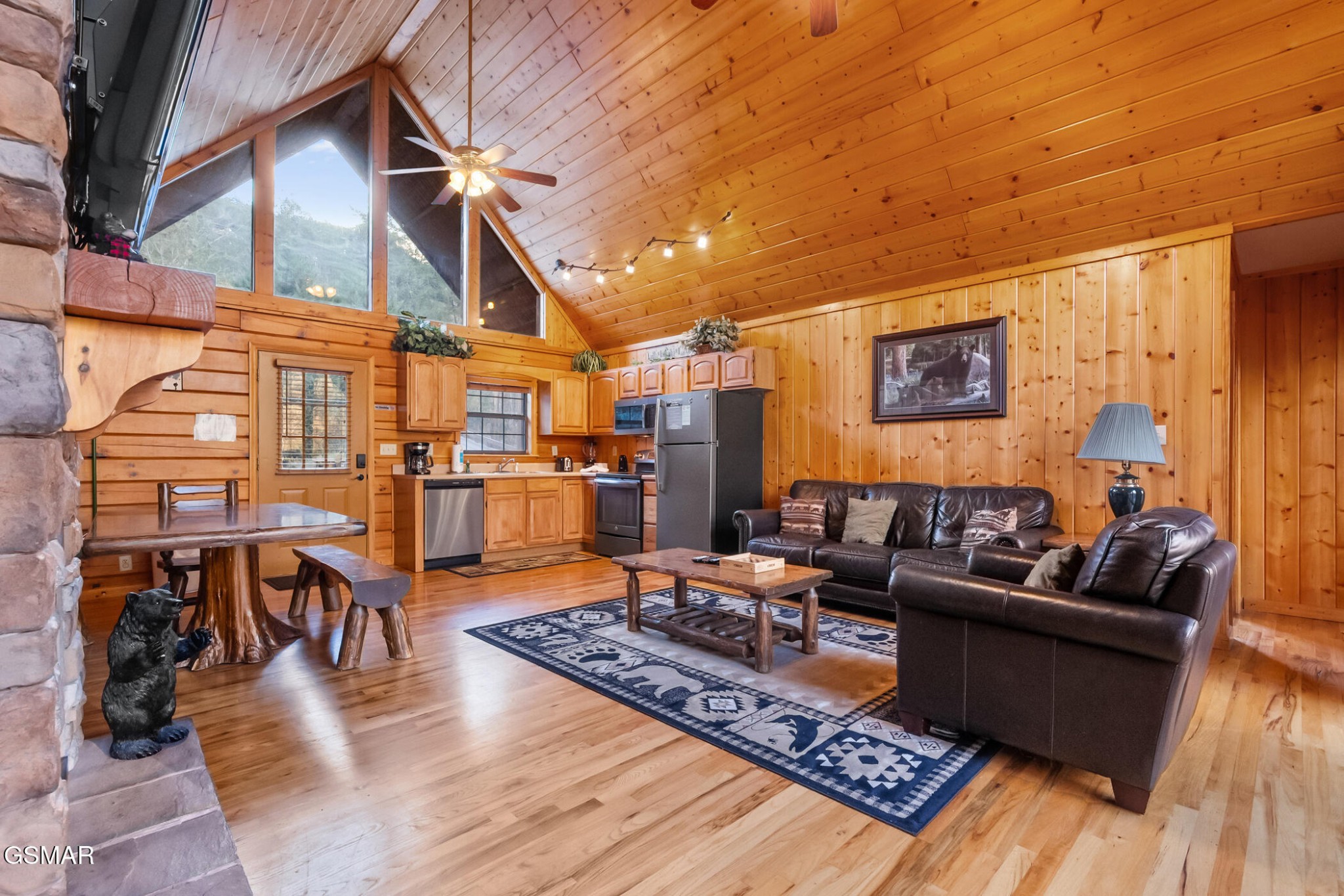 1509 Bears Den Way Property Photo 8