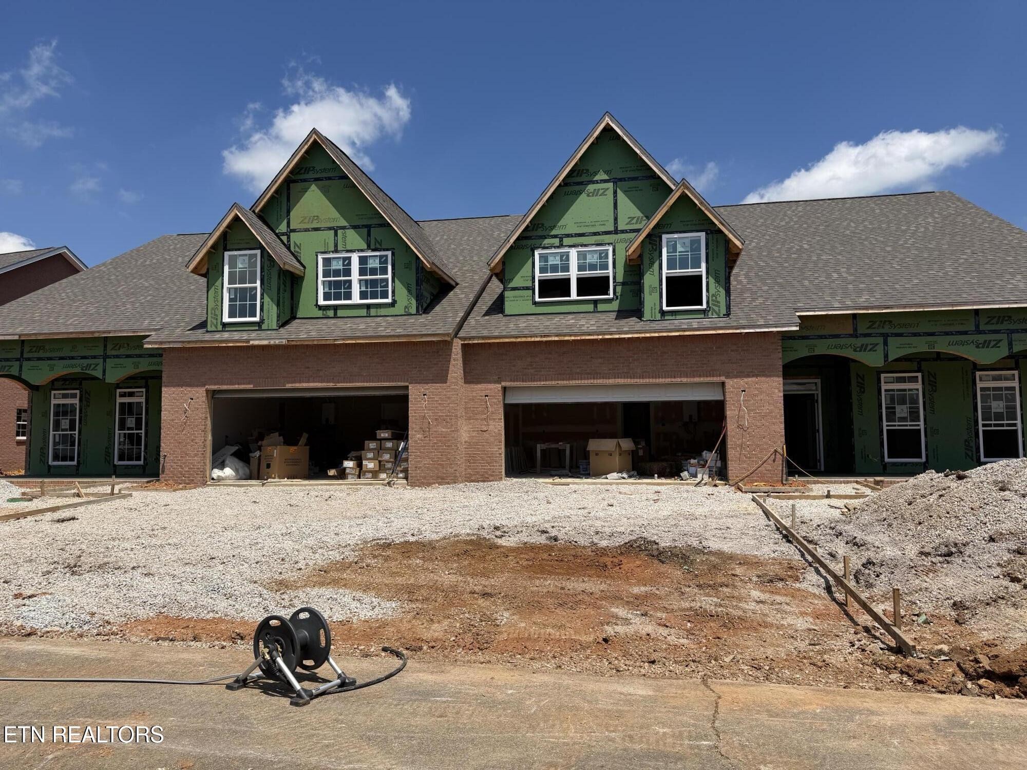 3829 Honeytree Lane Property Photo 1