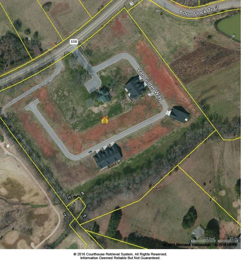 1225 Boyds Creek Hwy Property Photo 1