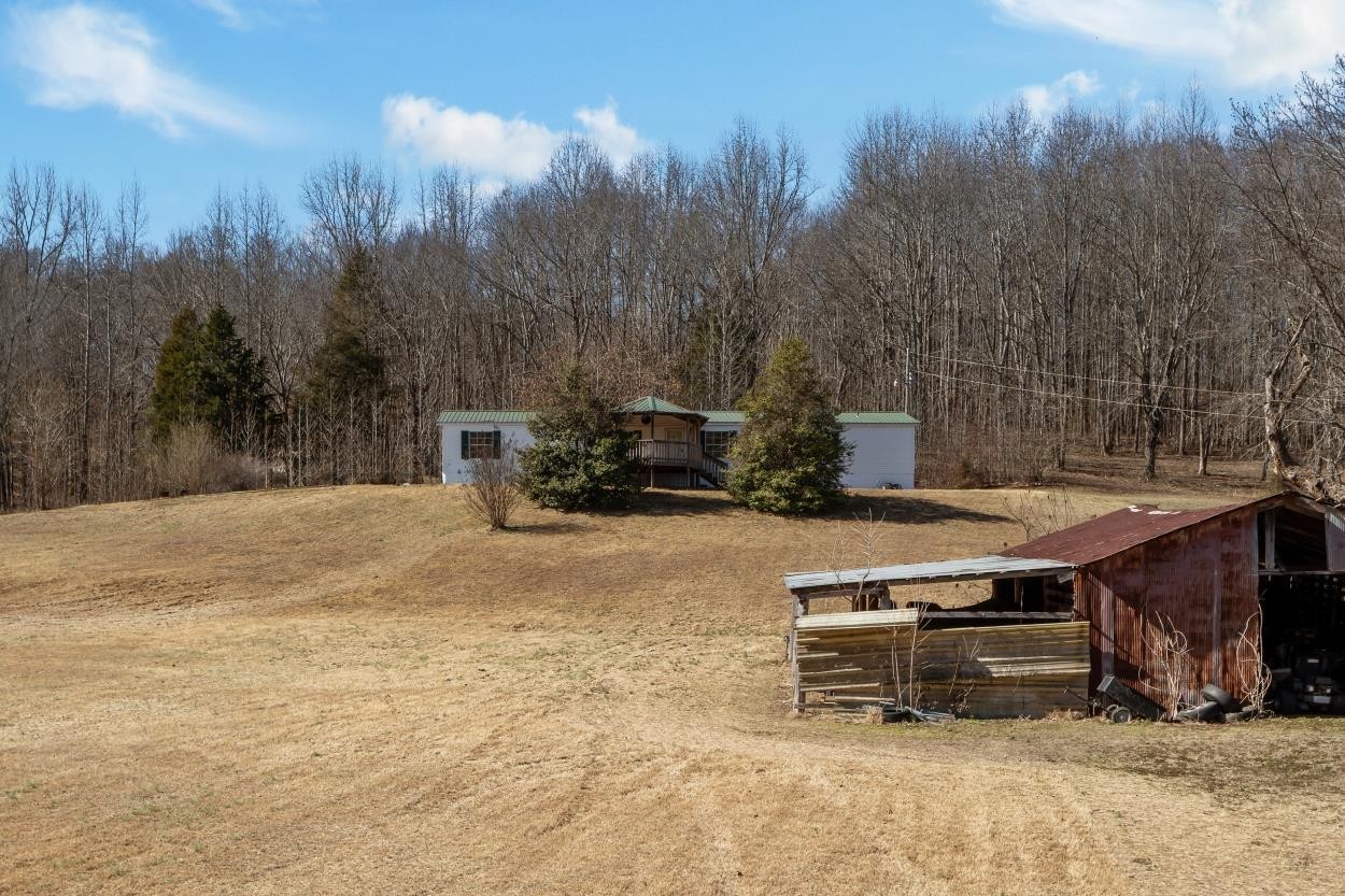 624 Nickletown Rd Property Photo 3