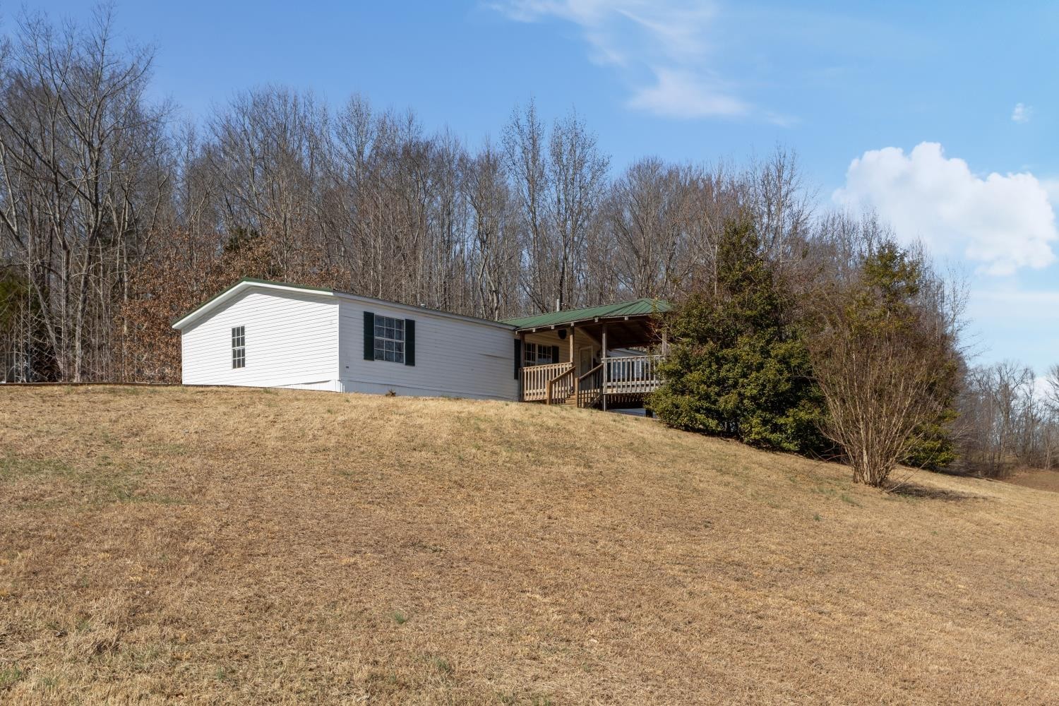 624 Nickletown Rd Property Photo 4