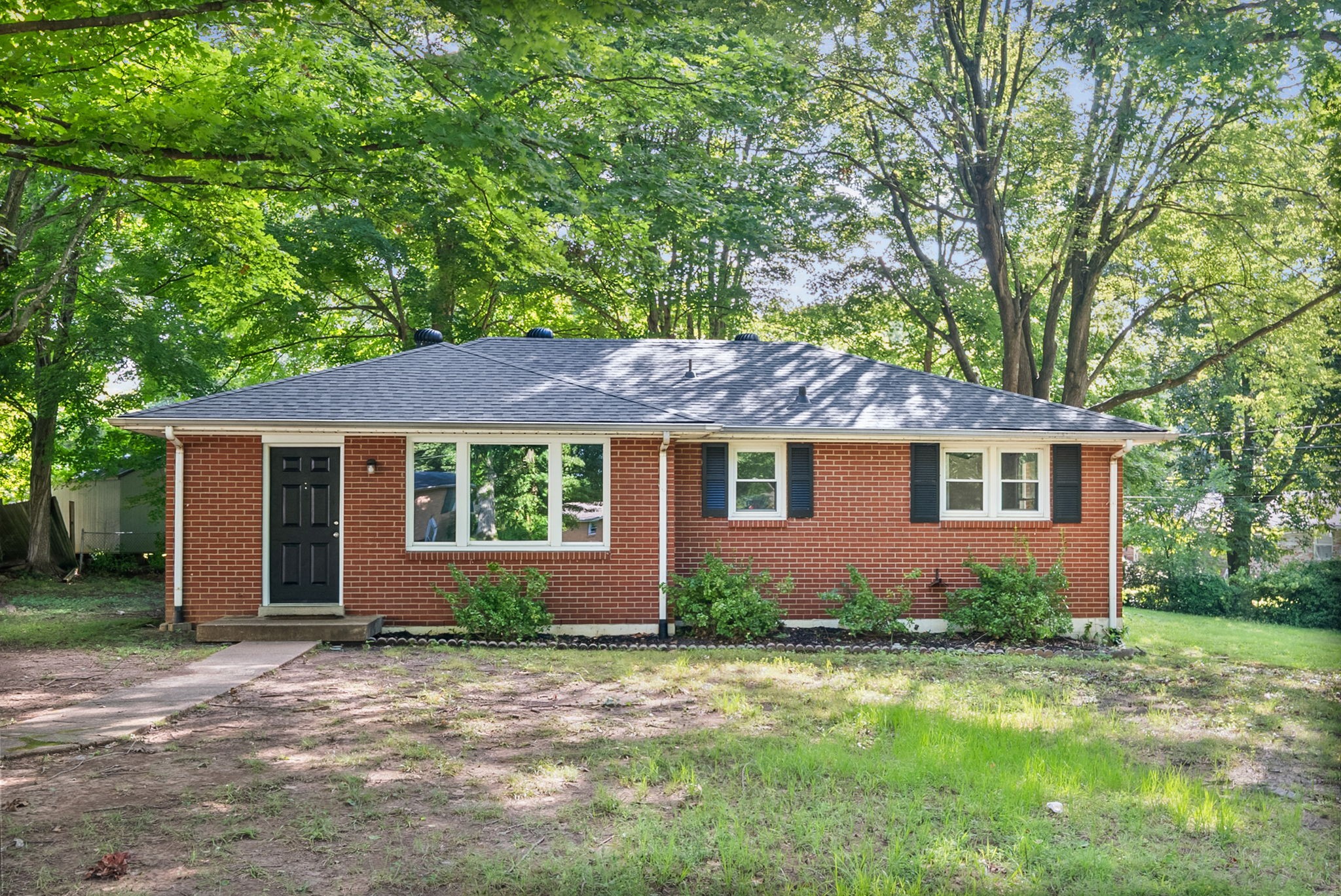18 Dalewood Dr Property Photo 1