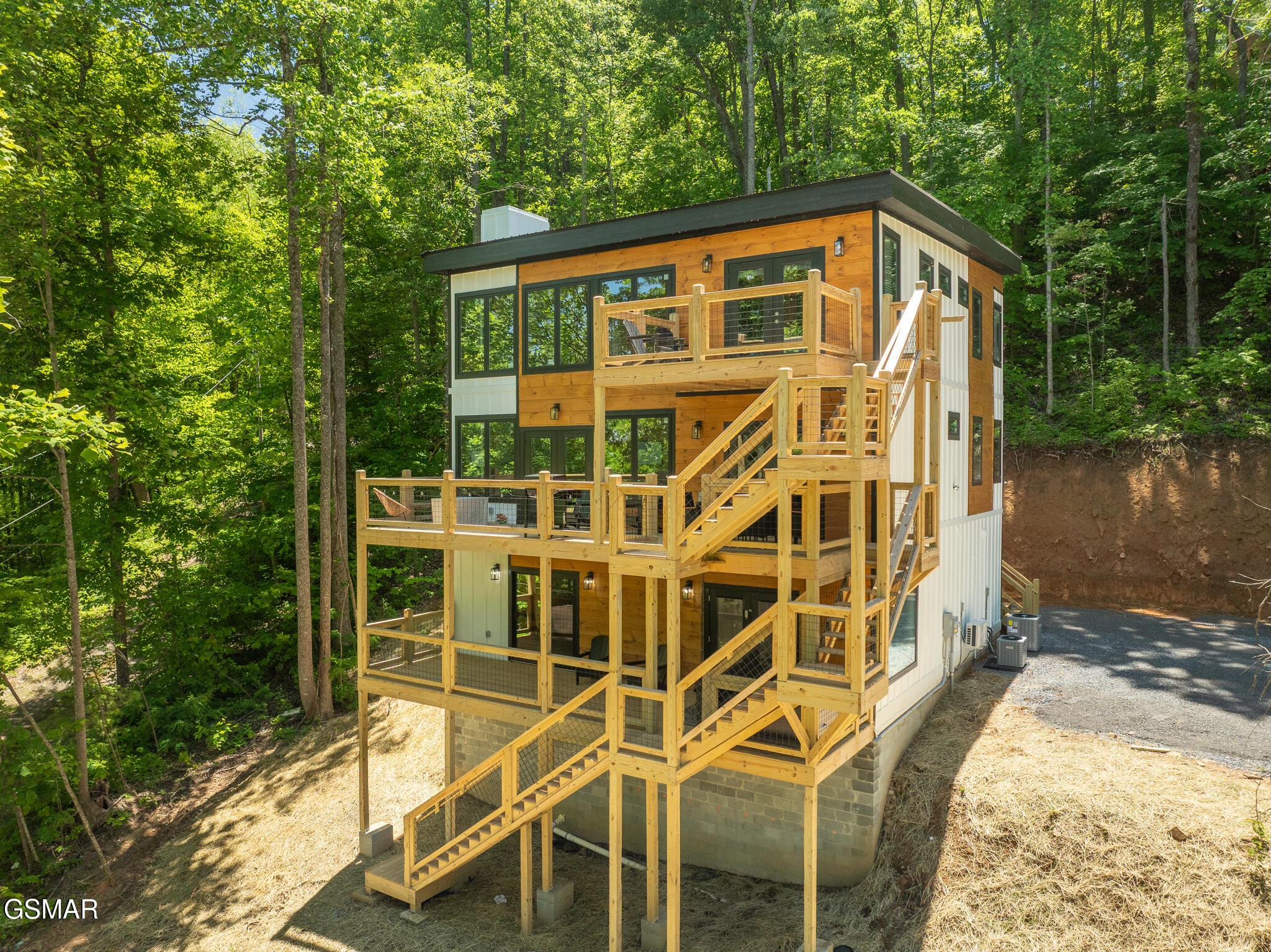 3307 Shagbark Hickory Ridge