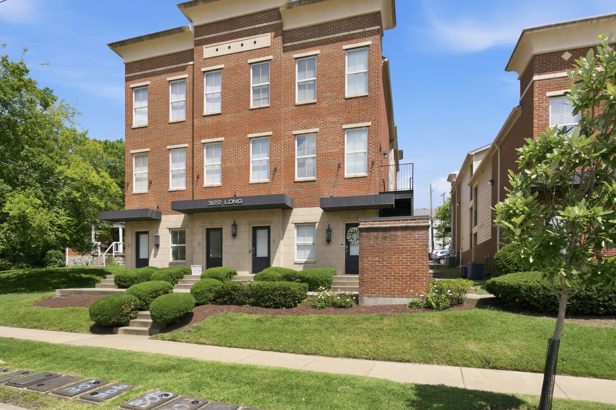 3122 Long Boulevard Property Photo 1